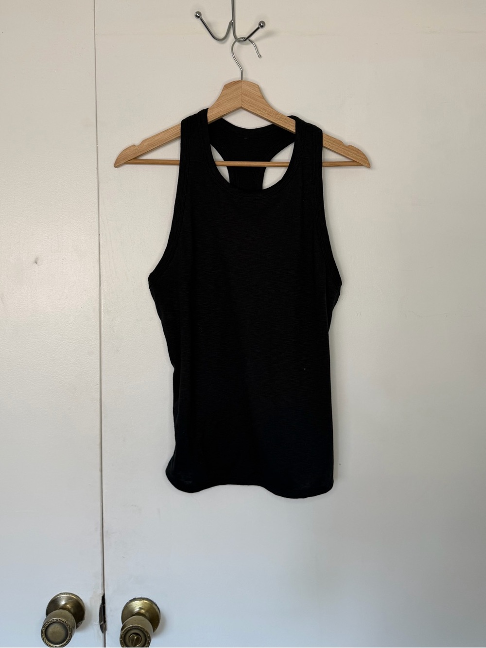 Black vuori sunrise high neck tank